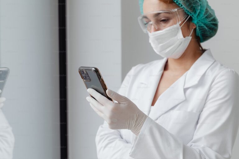 Warum eine eigene Mitarbeiter-App mehr bietet als Microsoft Teams und Viva